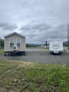 トレーラーハウス